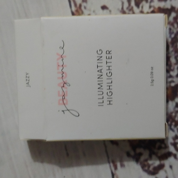 HIGHLIGHTER & BLUSH SAMPLE BUNDLE - Picture 8 of 9